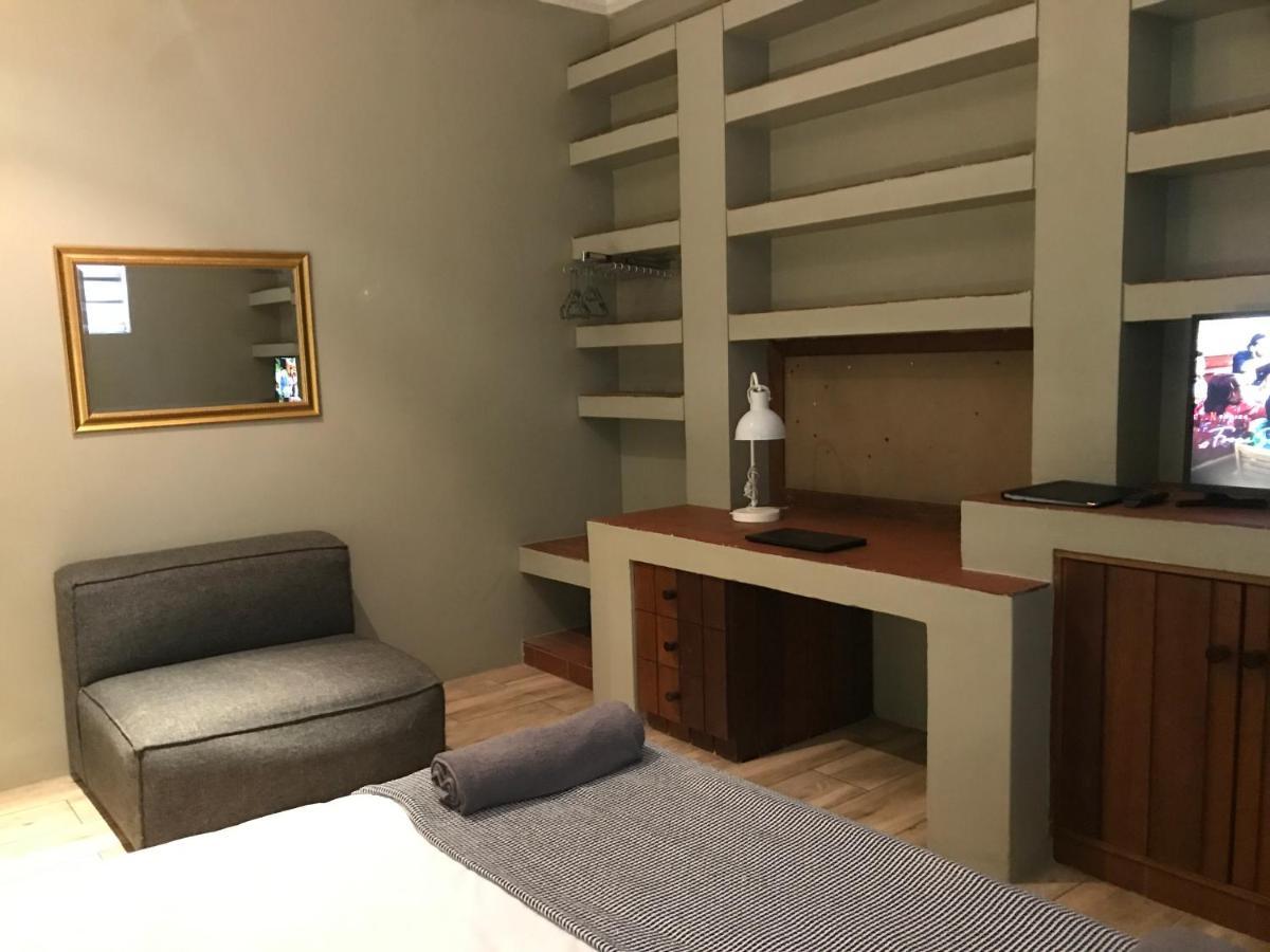 Aluve Guesthouse Johannesbourg Extérieur photo